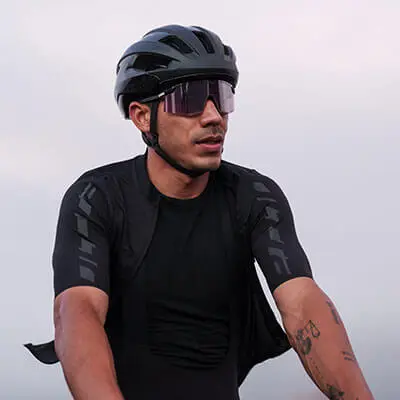 Dan Noyola beim Fotoshooting
