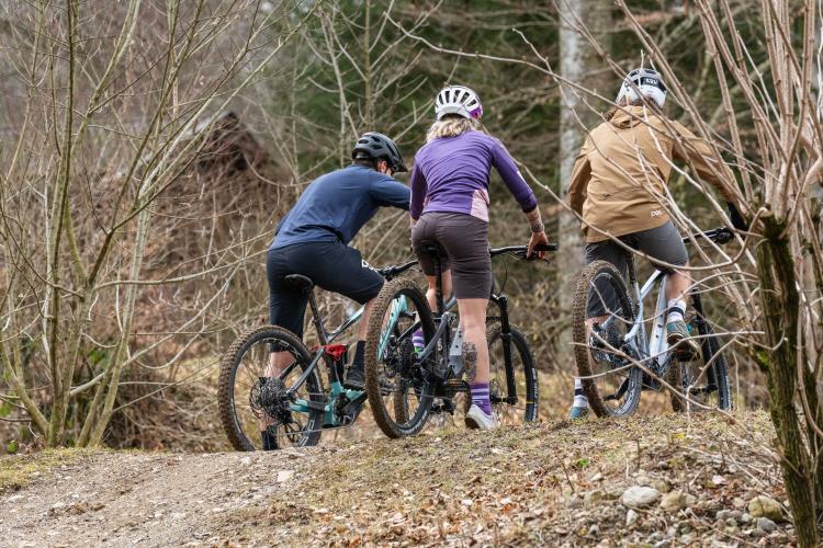 Kategoriebild der Kategorie “E-Mountainbike”