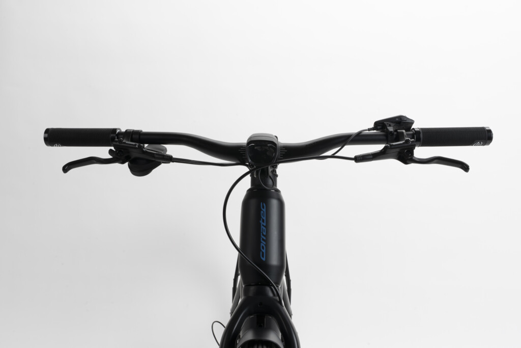 Product image 2 of the product “E-Power Easy Light Black, Blue, Red | S”