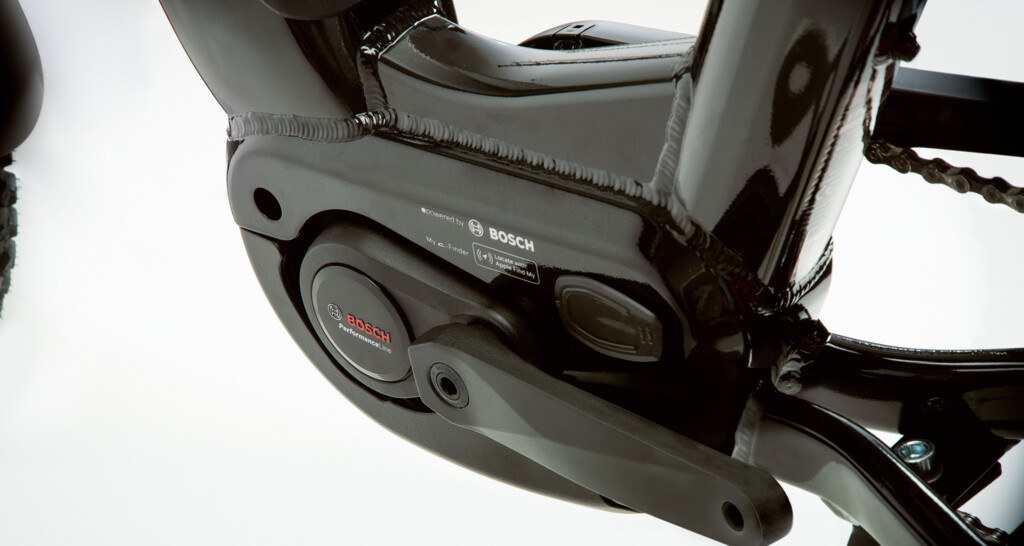 Product image 5 of the product “Life S P6 Silver, Red | uni”