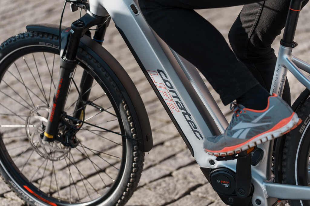 Artikelbild 5 des Artikels “Life CX8 Belt Dark Grey, Silver, Red | 40“